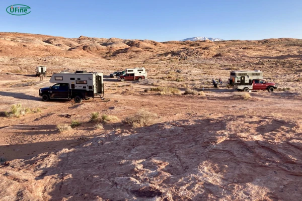 camper battery charging methods