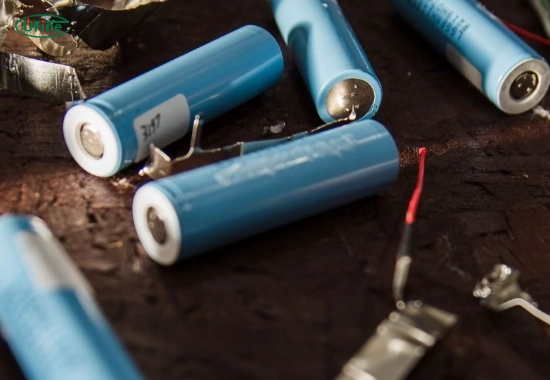 factors influencing the lifespan of rechargeable aa batteries