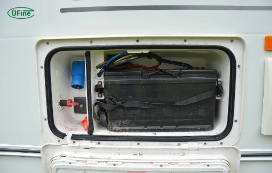 how to charge your caravan battery while driving