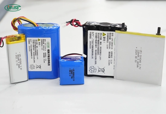 what is a dc battery