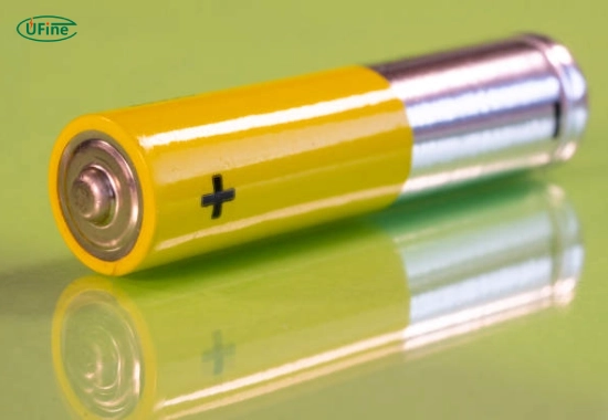 what is an aa battery